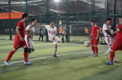 开云体育APP下载-高水平足球战事展现赛场激情的简单介绍