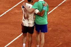 开云在线直播-西班牙网球队翻盘法国网球队，克耶高斯制霸全场的简单介绍