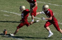 开云平台-战术革新与个人传奇，深圳队如何以体系篮球压制热火，乔治破纪录之夜的双重启示