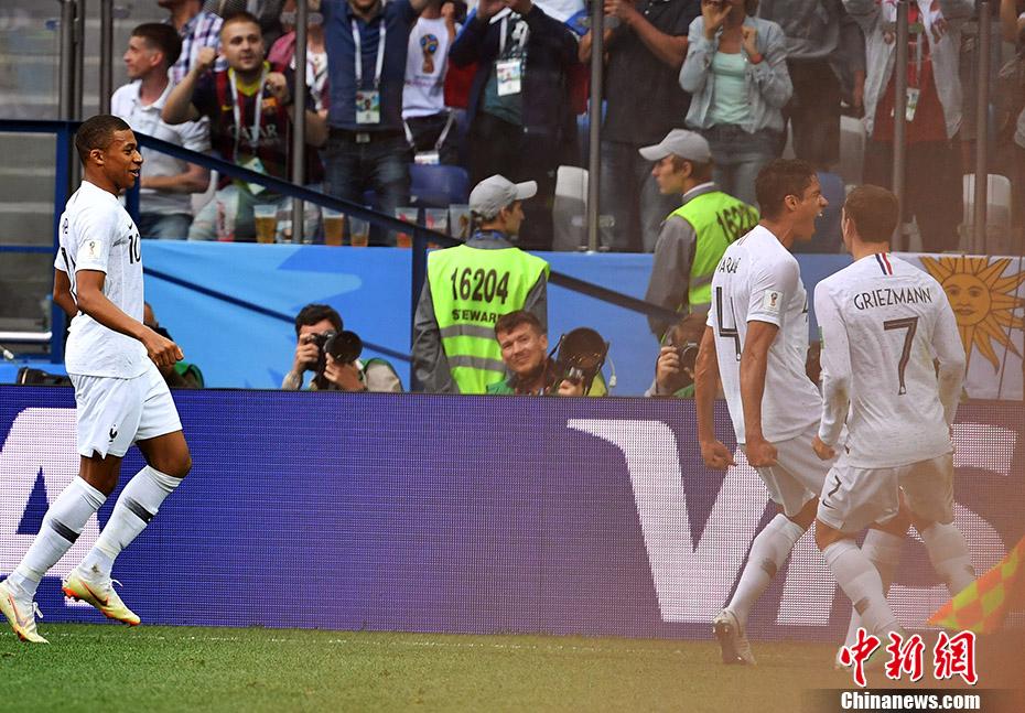 乌拉圭绝杀加拿大，博格巴2关键制胜的简单介绍