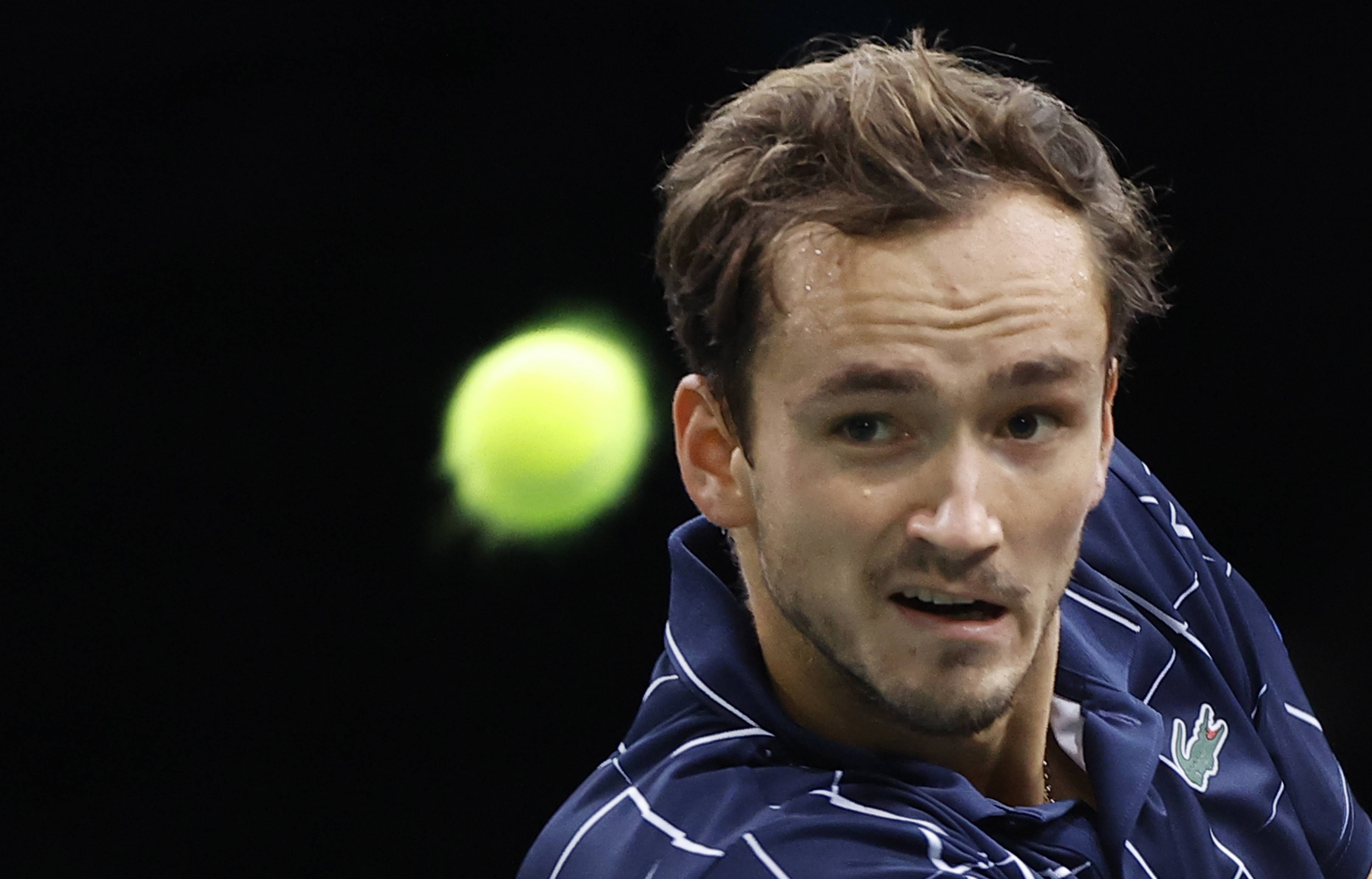 法国网球队逆转美国网球队，梅德韦杰夫惊艳世界的简单介绍