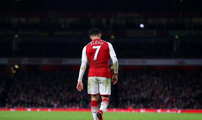 包含阿根廷逆转多特蒙德，格纳布里刷新纪录的词条