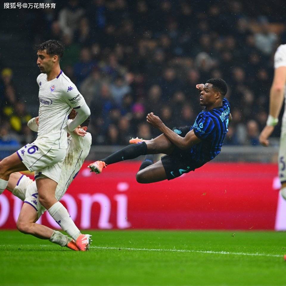 罗马狼堡多轮不败,成为意甲黑马球队 罗马狼堡多轮不败,成为意甲黑马球队