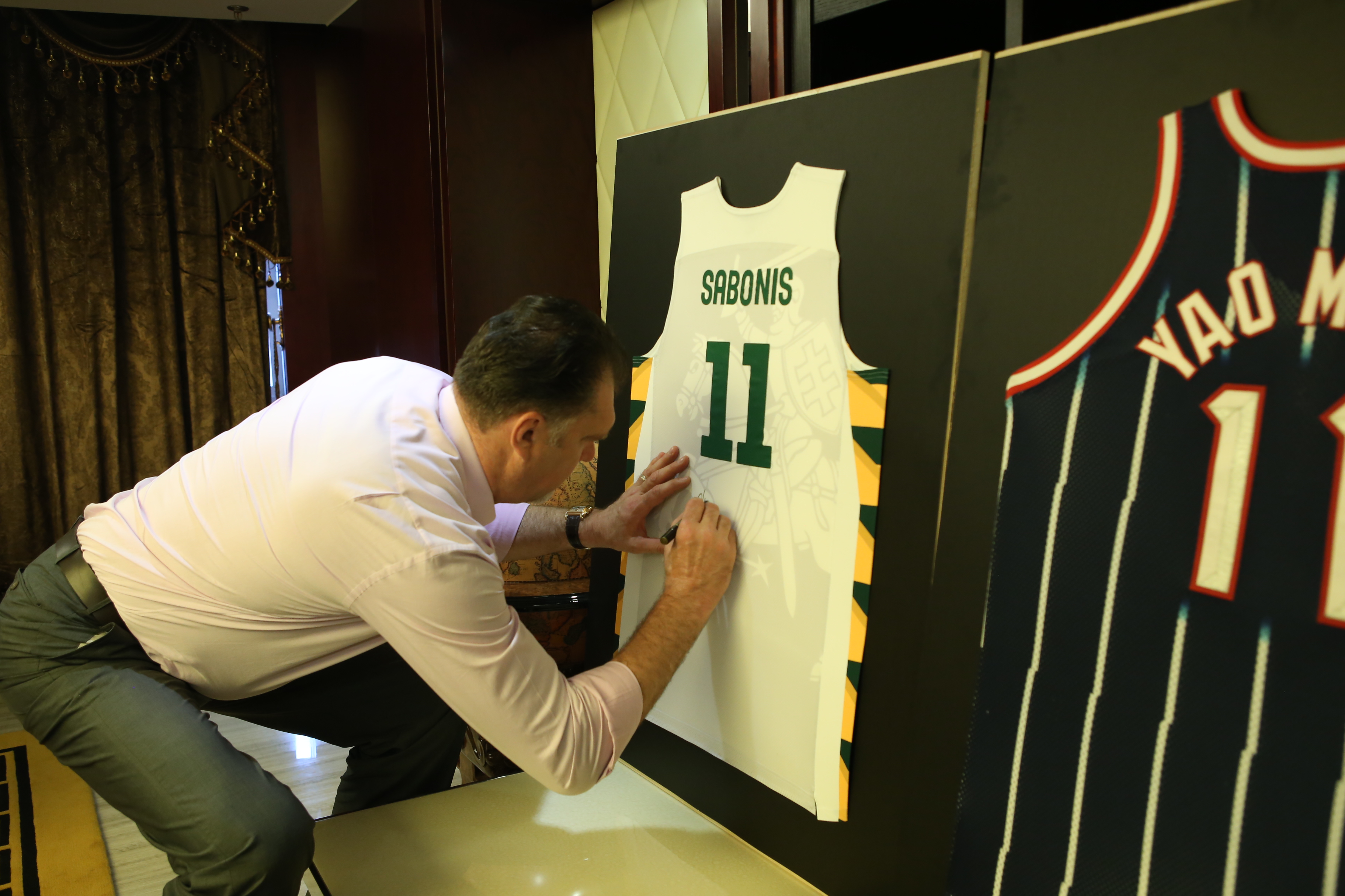 我国篮球培训机构邀请国外篮球名帅授课的简单介绍