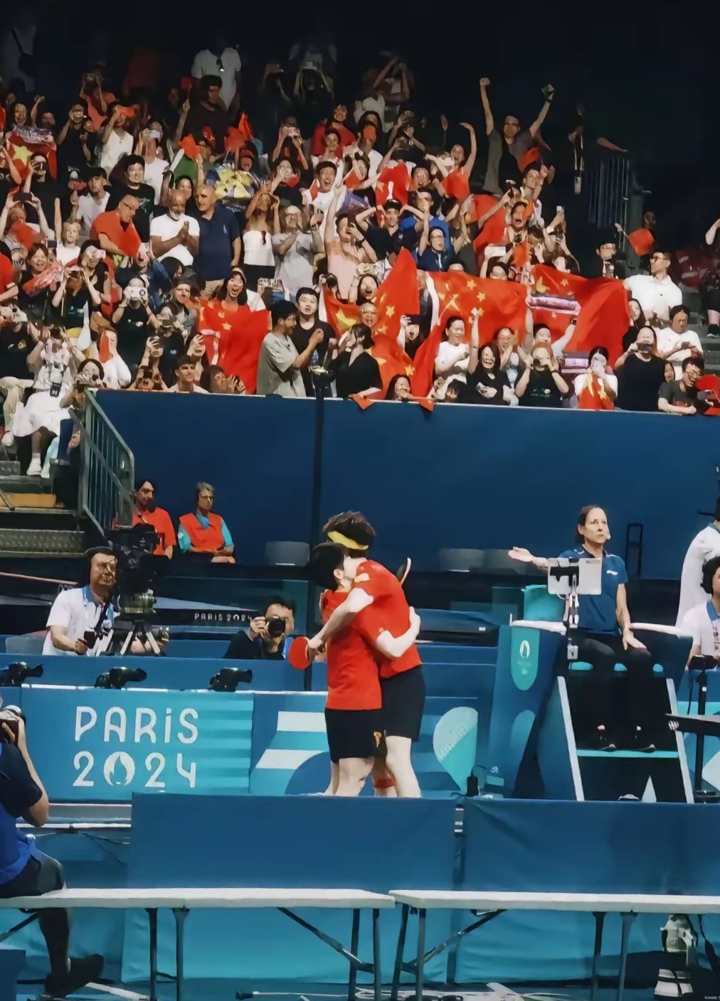 精彩比赛赢得球迷们的赞赏andlove的简单介绍