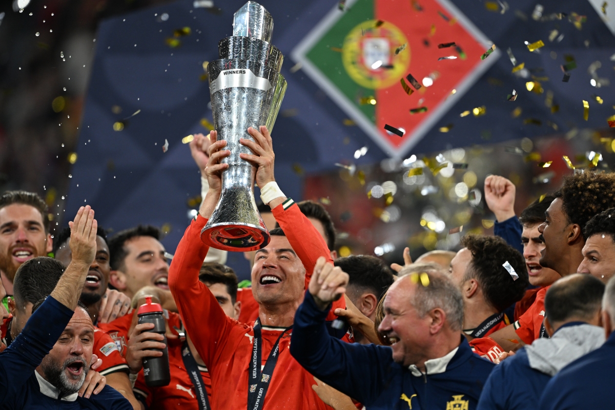 欧国联比赛激情角逐，强弩之末谁能笑到最后？