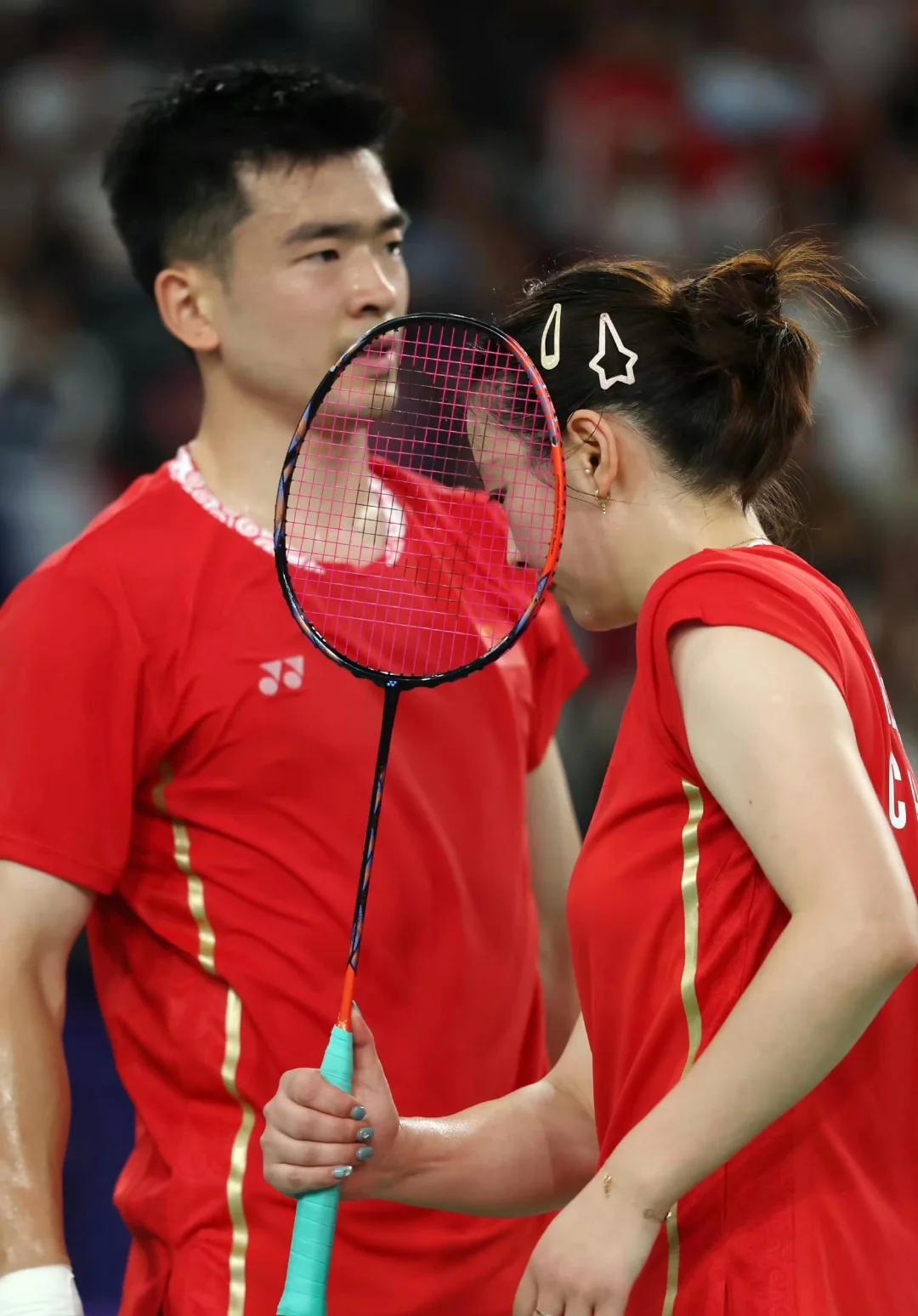 包含日本队碾压韩国队，郑思维高光表现的词条