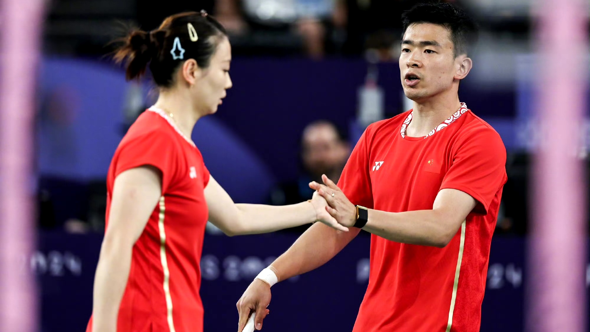 中国队逆转韩国队，黄鸭组合带队取胜