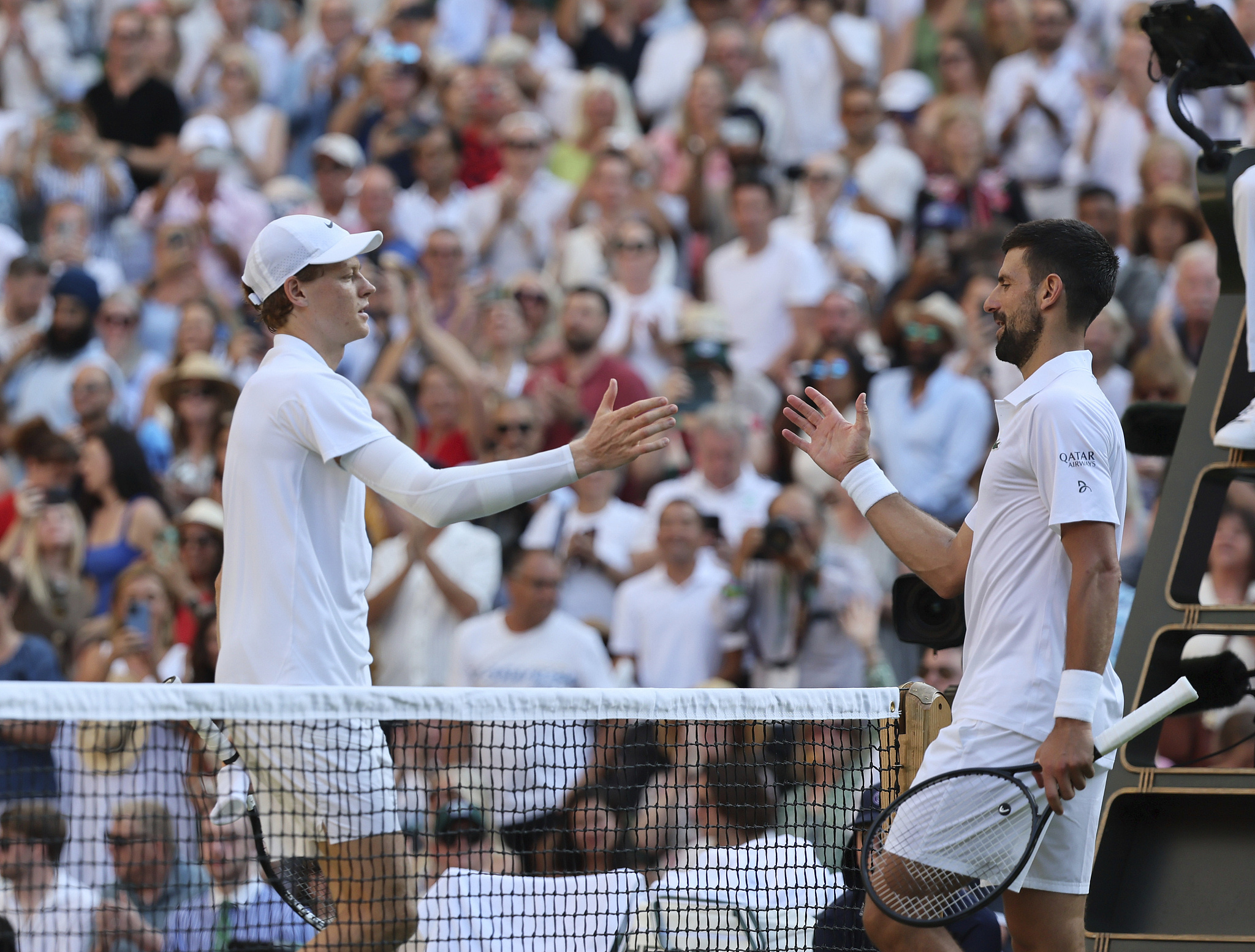 澳大利亚网球队鏖战德国网球队，克耶高斯统治全场的简单介绍