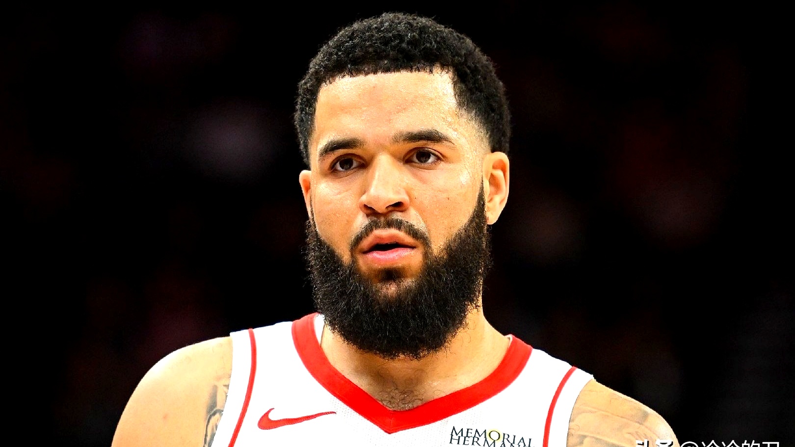 休斯顿火箭队球员被罚款，表现不佳受批评