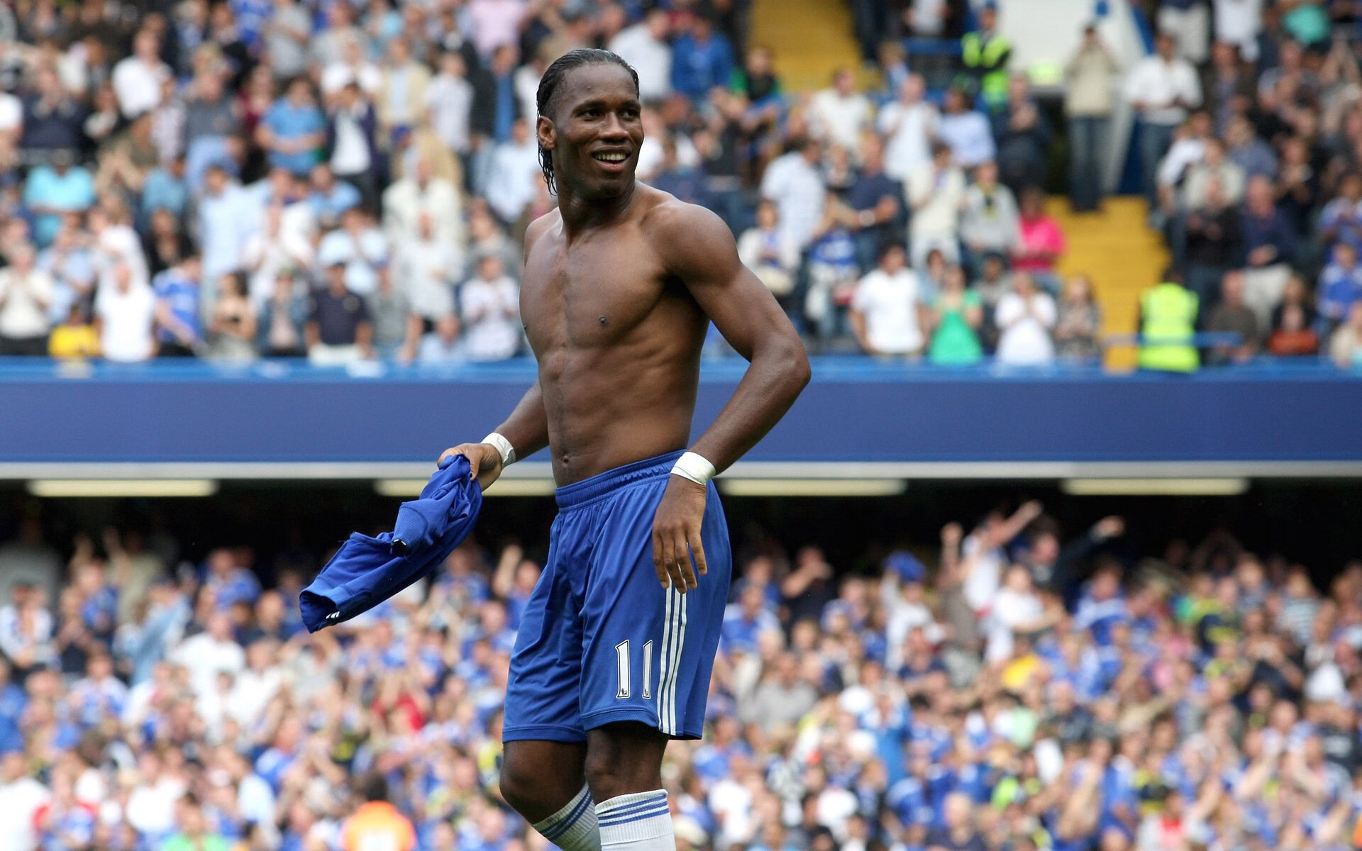 沙漠之鹰与枫叶之舞，萨拉赫独步美加墨的足球史诗