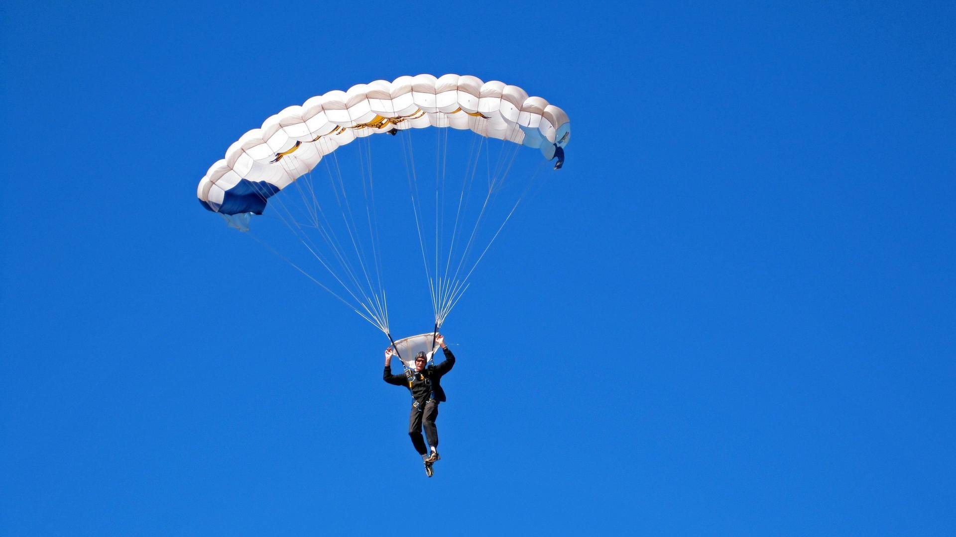 F1街道赛焦点战，波兰火力全开，伊拉克能否抵挡？